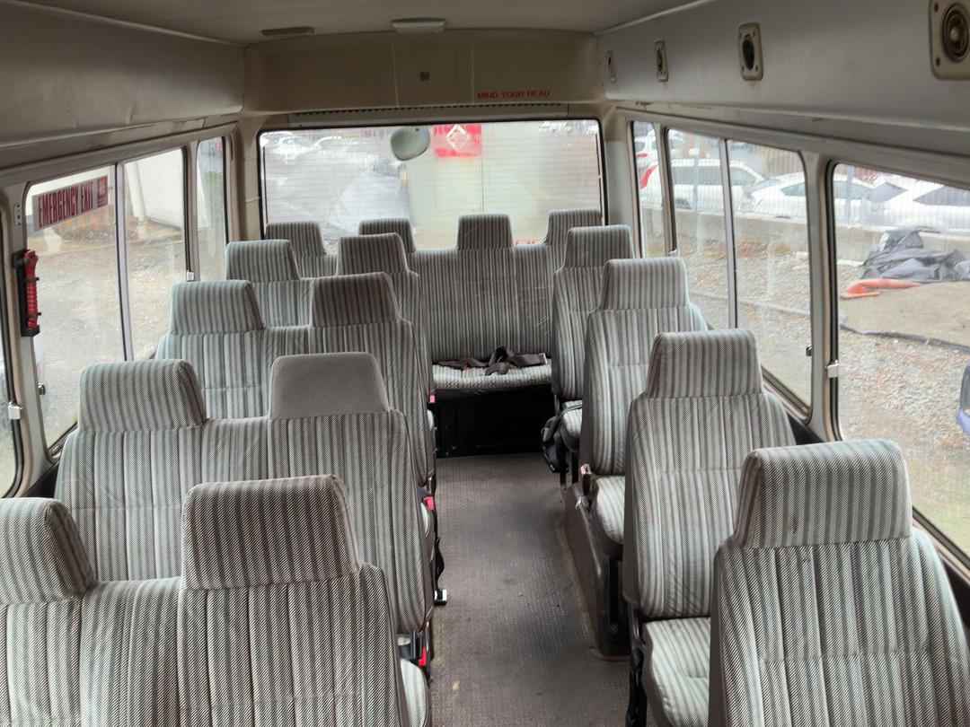 Photo '11' of Toyota Coaster Bus