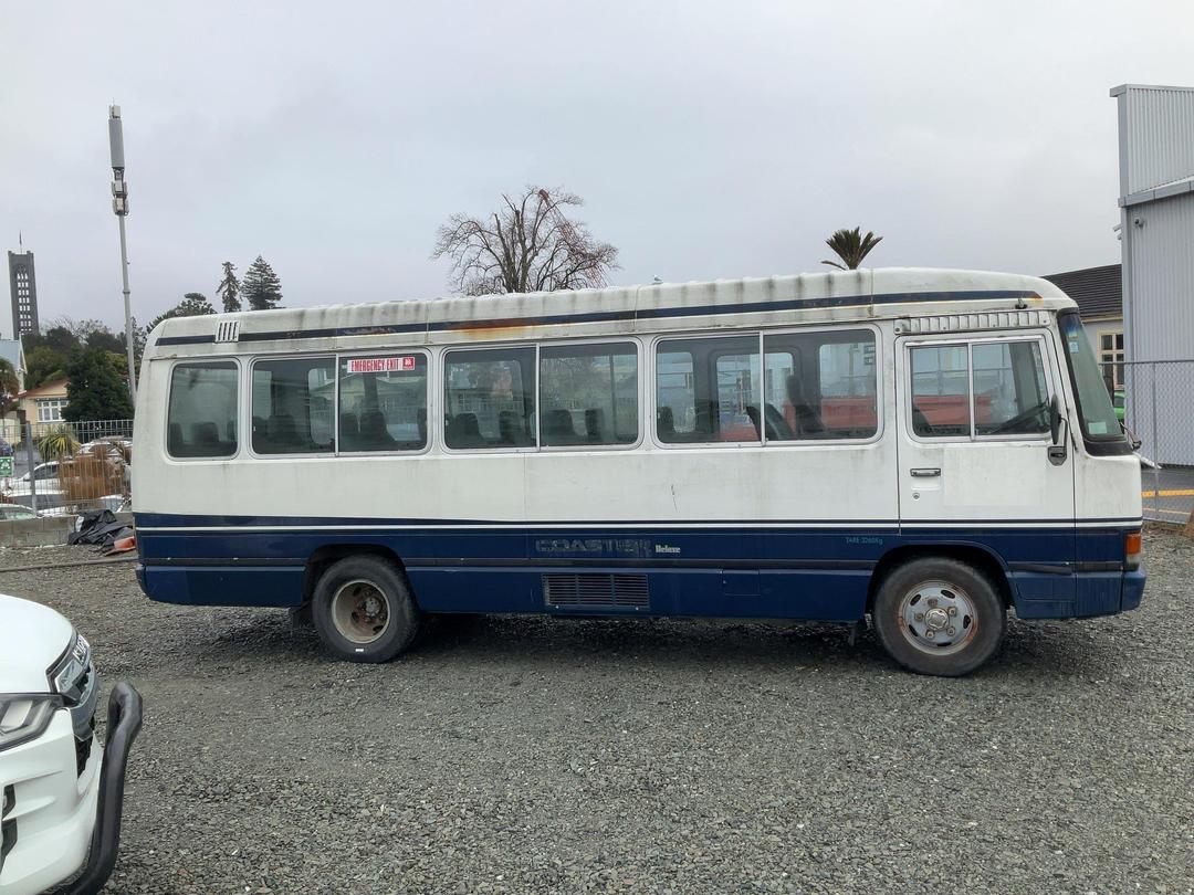 Photo '2' of Toyota Coaster Bus