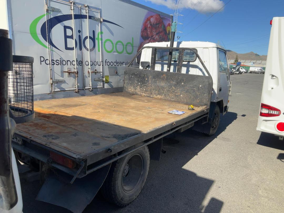 Photo '3' of Mitsubishi Canter Tipper