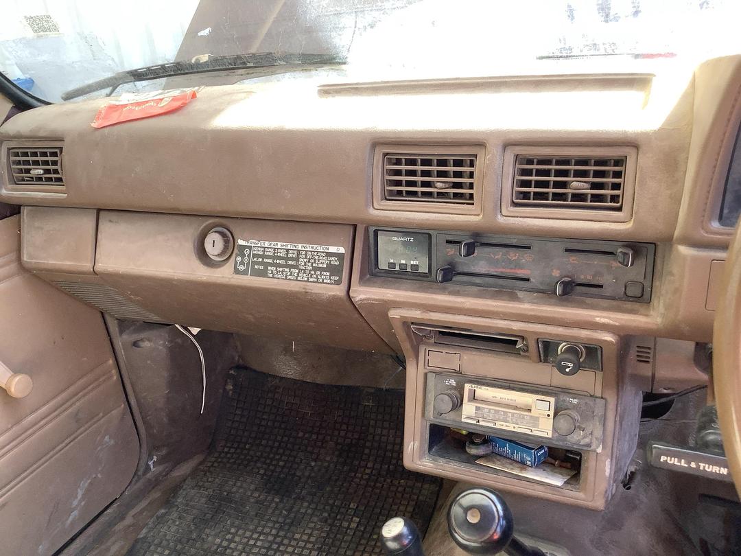 Photo '23' of Toyota HI LUX