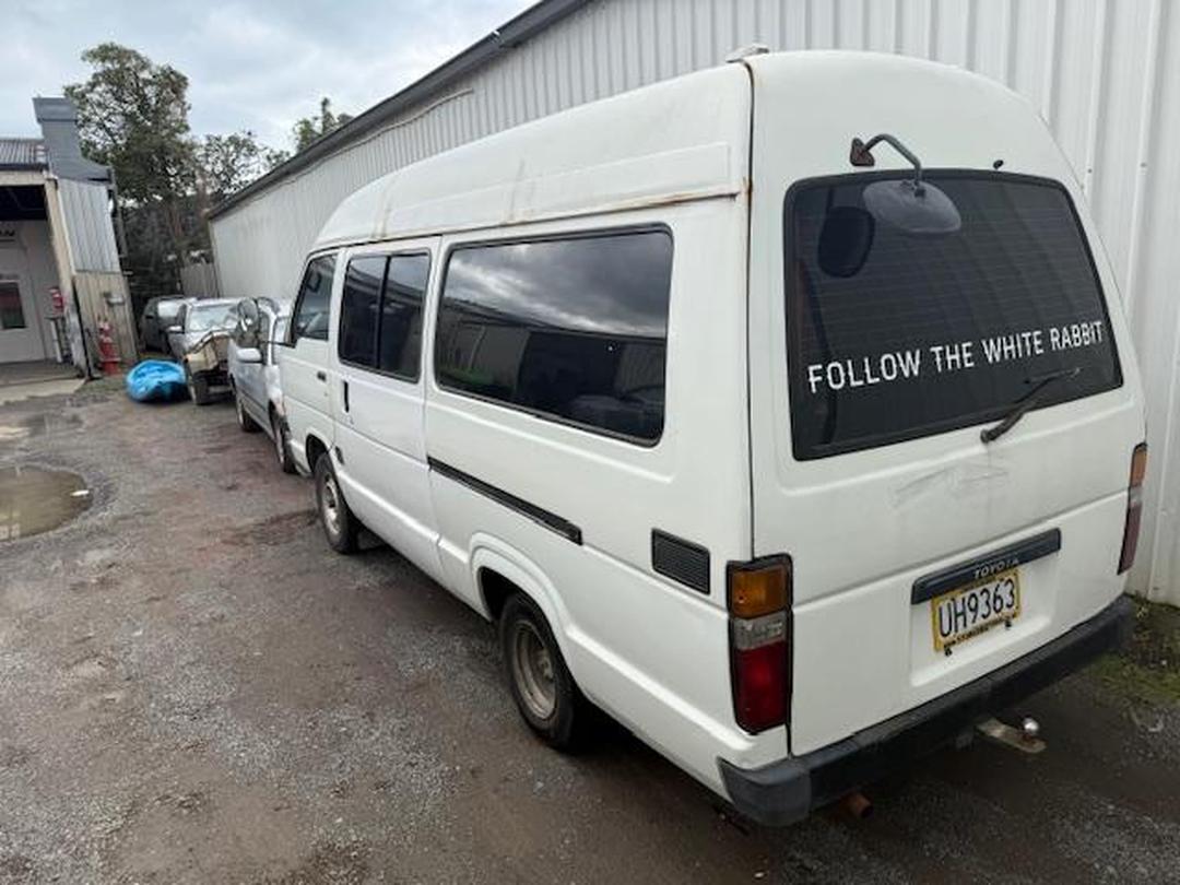 Photo '3' of Toyota Hiace