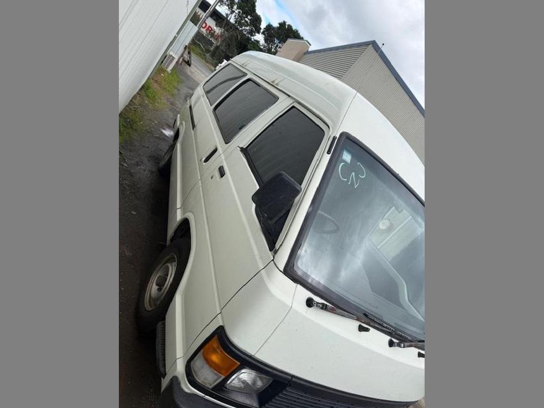 Photo '4' of Toyota Hiace