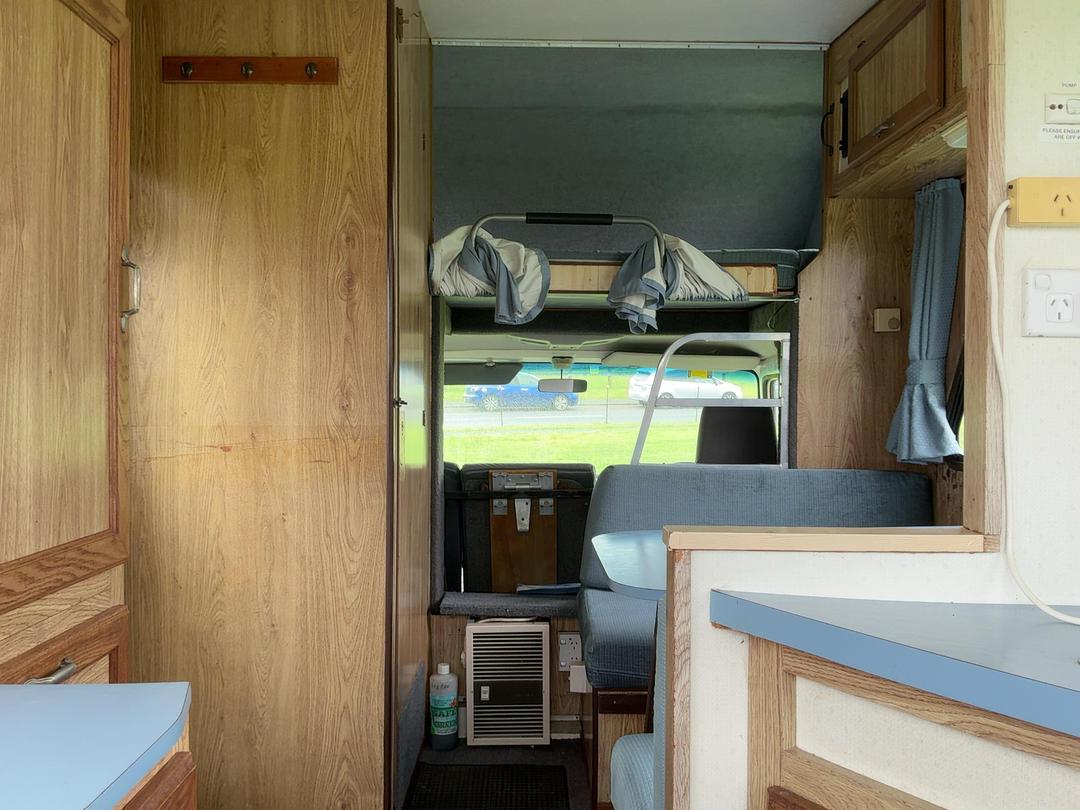 Photo '5' of Mazda T3500 Motorhome Photo '5' of Mazda T3500 Motorhome