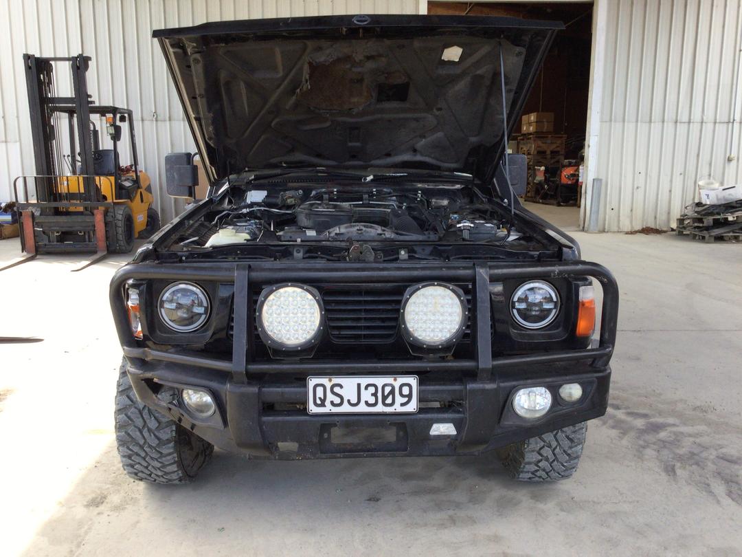 Photo '2' of Nissan Safari