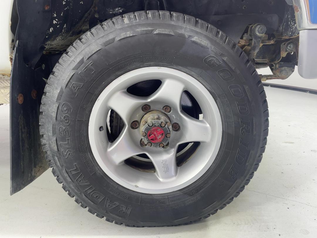 Photo '7' of Toyota Hilux 4X4 Photo '7' of Toyota Hilux 4X4