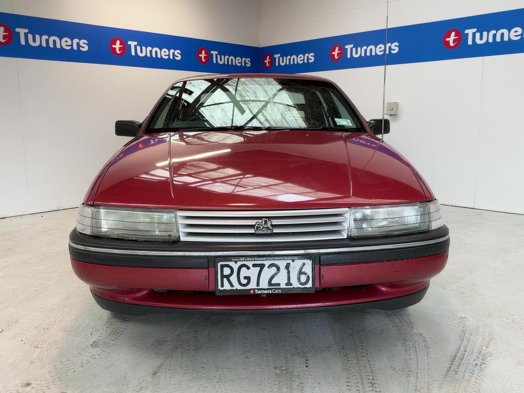Photo '2' of Holden Commodore Exec