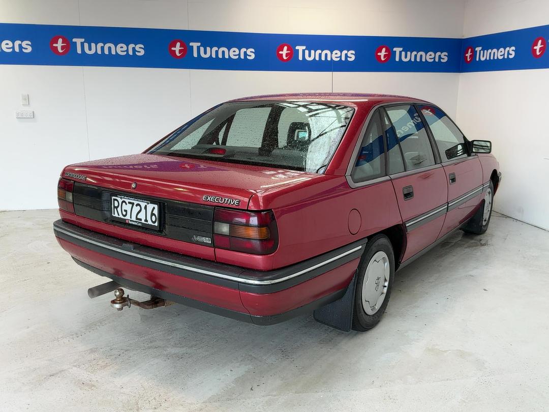 Photo '7' of Holden Commodore Exec