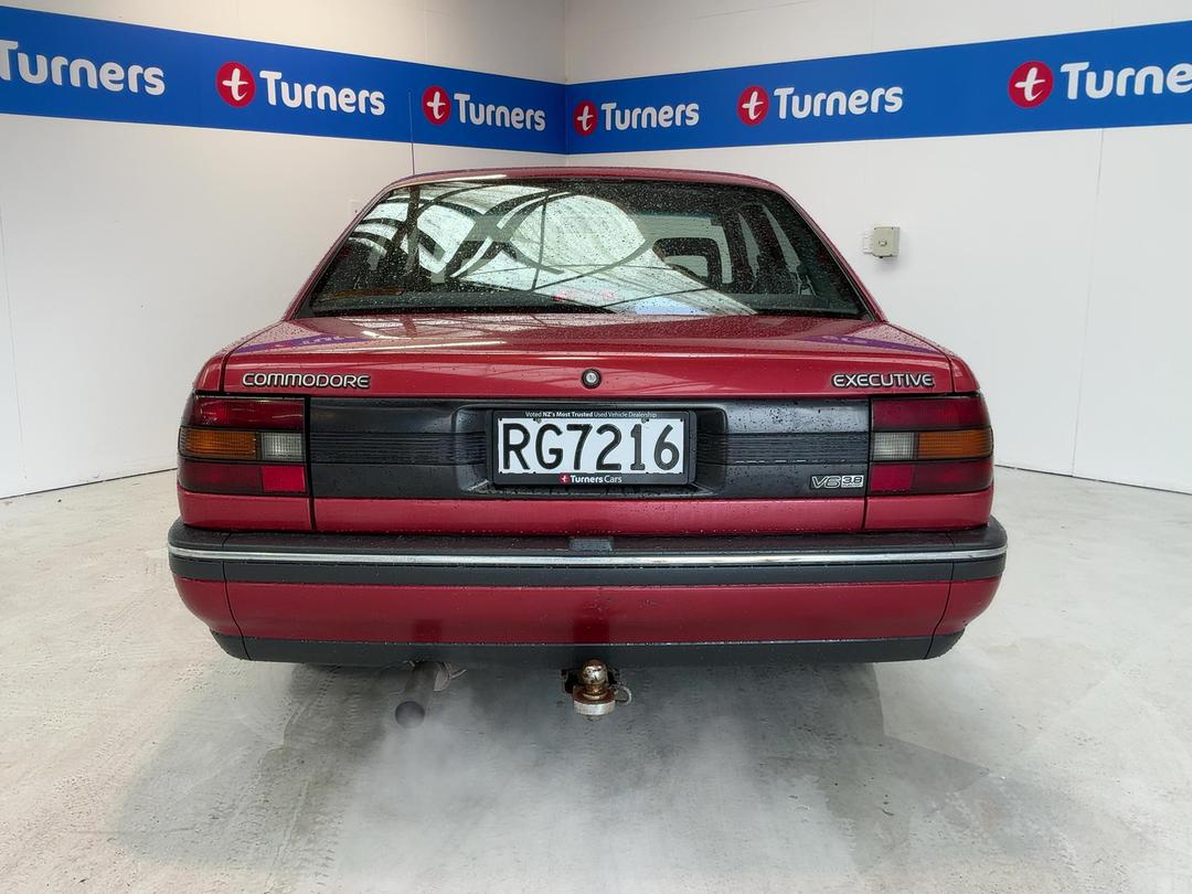 Photo '6' of Holden Commodore Exec