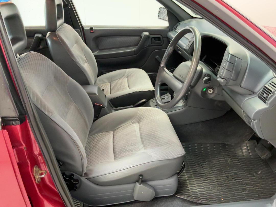 Photo '16' of Holden Commodore Exec