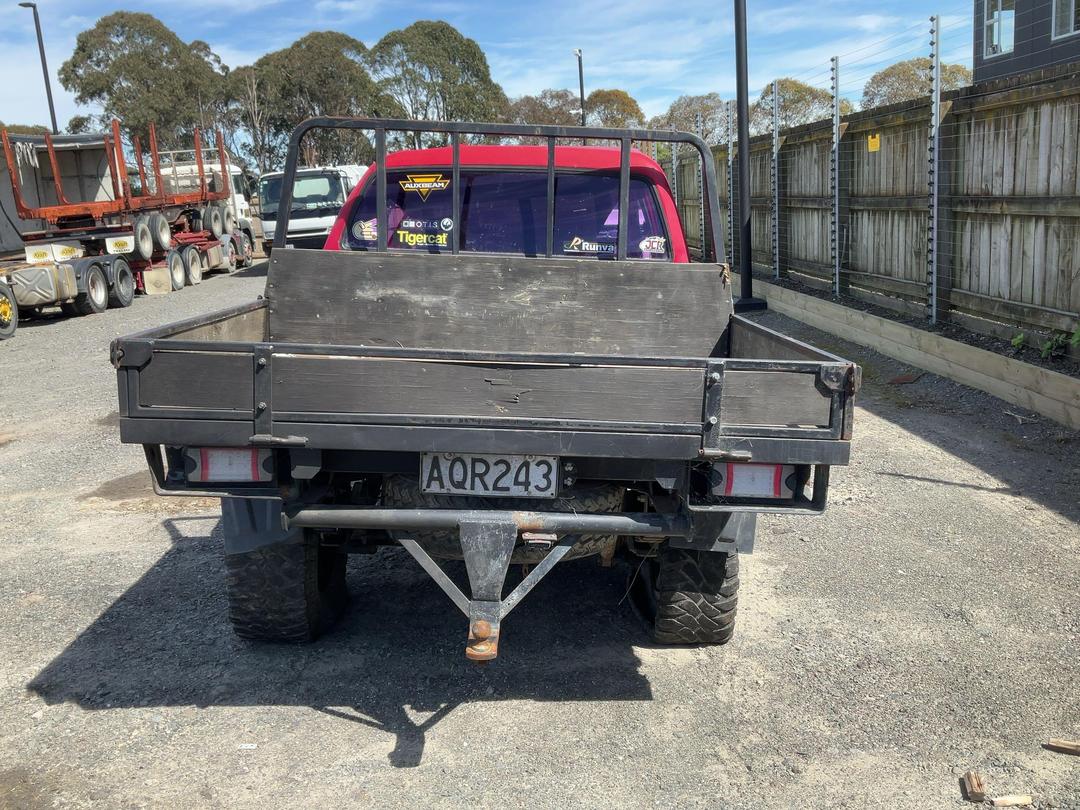 Photo '6' of Toyota Hilux 2.8 D/CAB Photo '6' of Toyota Hilux 2.8 D/CAB