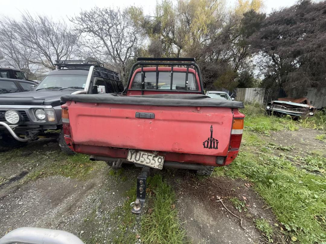 Photo '6' of Toyota Hilux