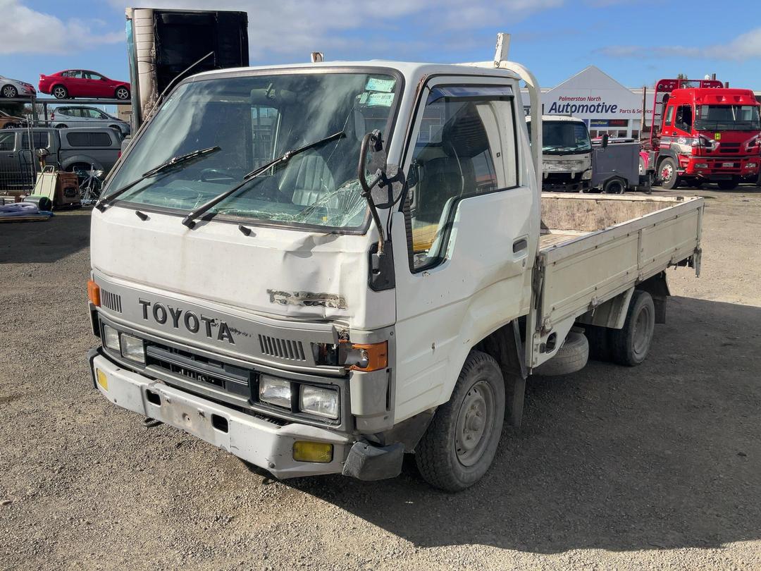 Photo '9' of Toyota Toyoace Flat Deck