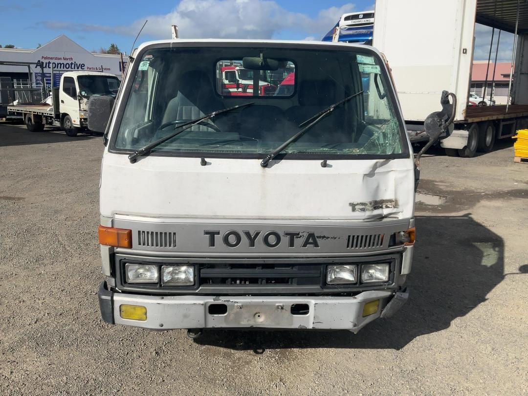 Photo '10' of Toyota Toyoace Flat Deck