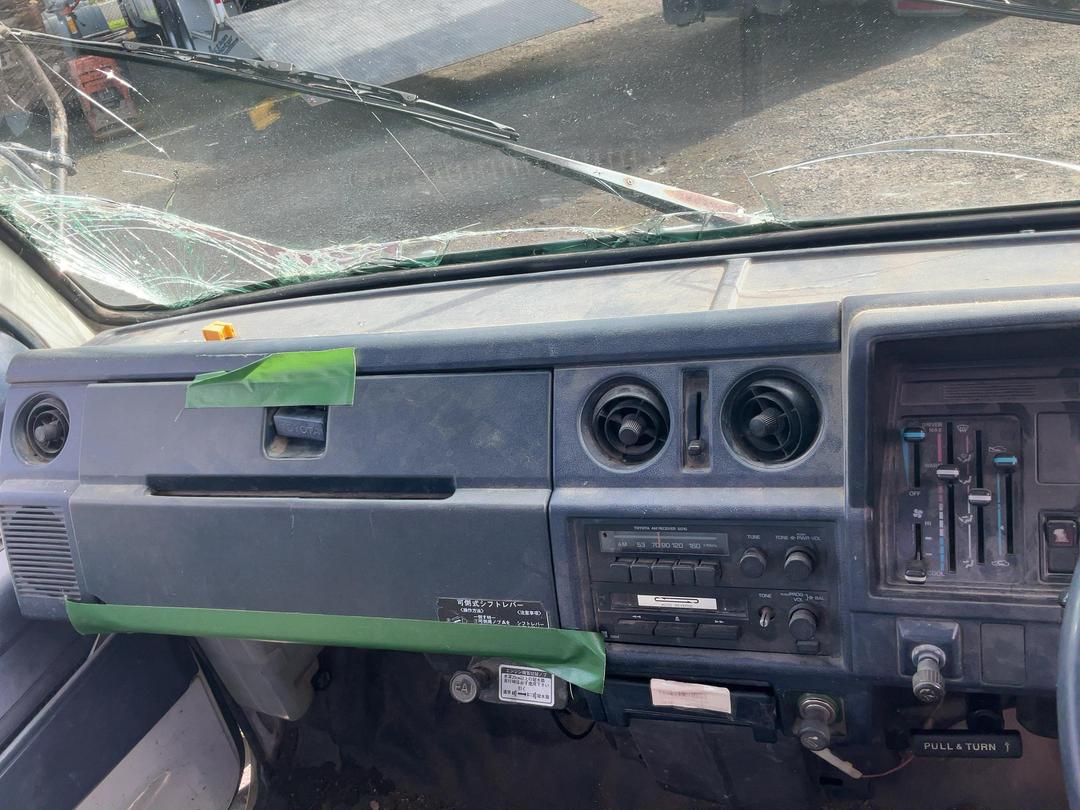 Photo '22' of Toyota Toyoace Flat Deck
