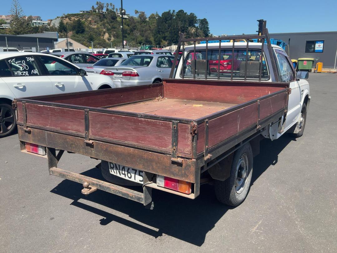Photo '8' of Ford Courier XL C/CAB Photo '8' of Ford Courier XL C/CAB