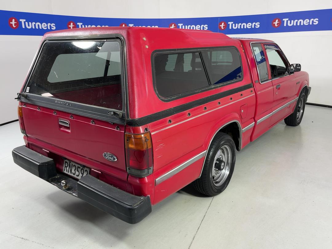 Photo '7' of Ford Courier XLT