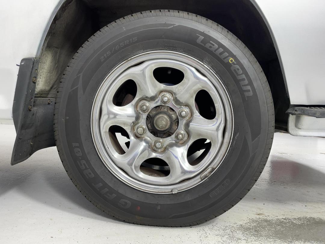 Photo '9' of Nissan Caravan