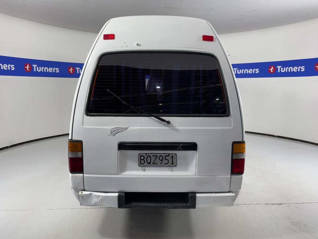 Photo '6' of Nissan Caravan