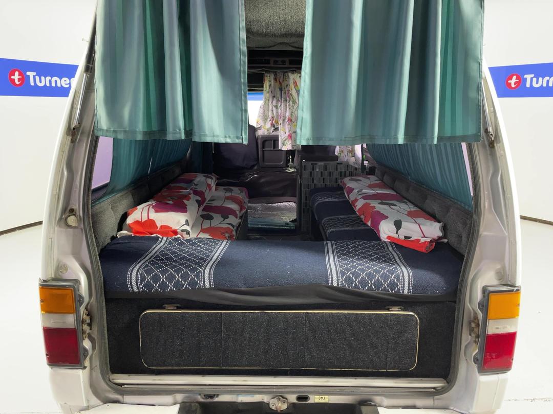 Photo '14' of Nissan Caravan