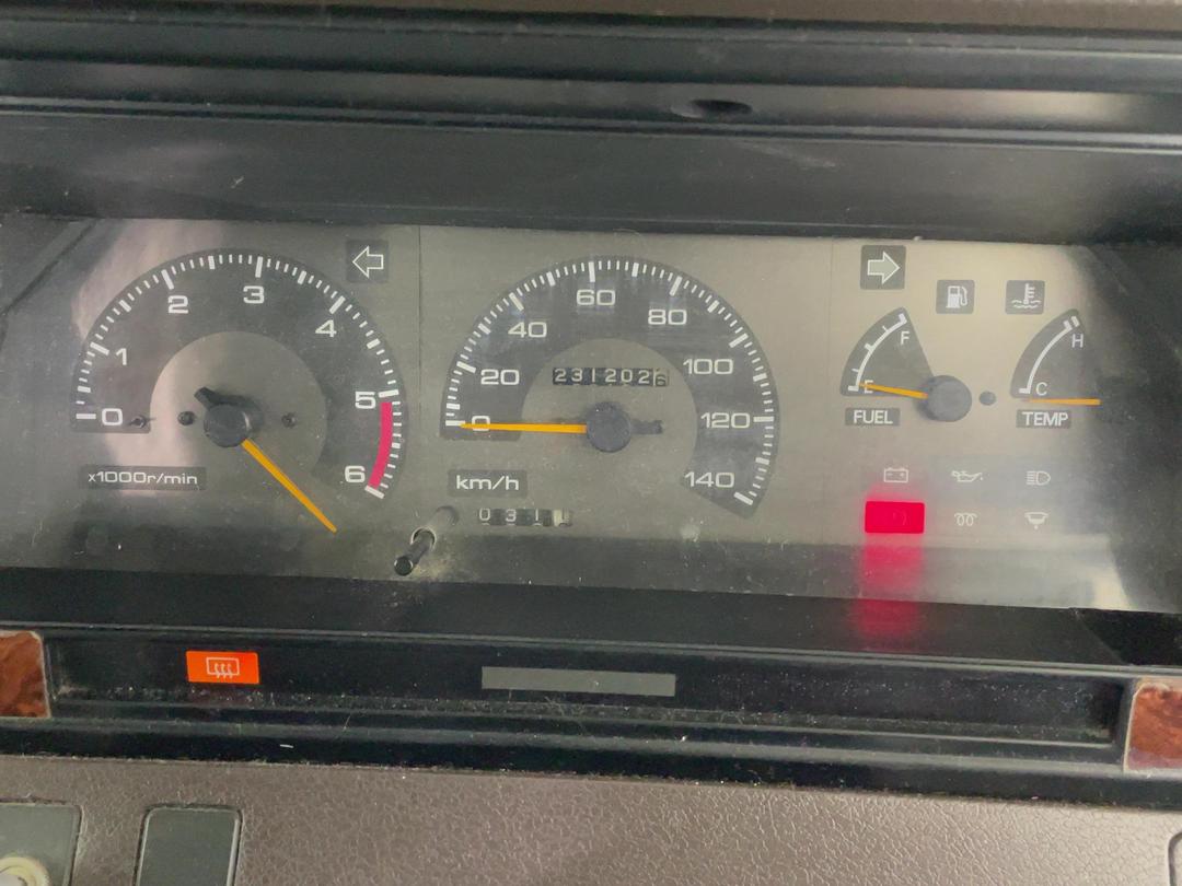 Photo '20' of Nissan Caravan