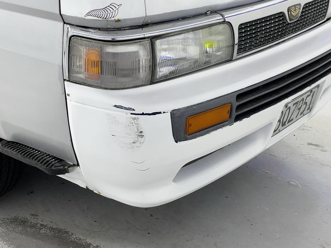 Photo '27' of Nissan Caravan