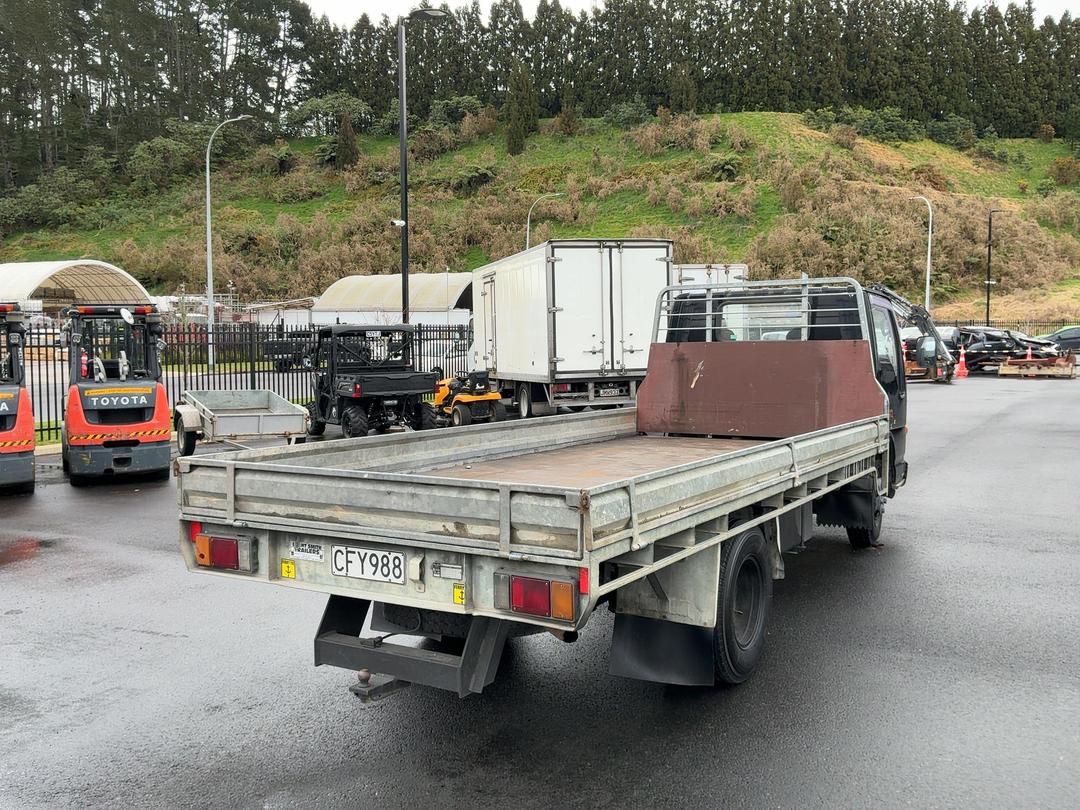 Photo '4' of Isuzu ELF 250 Flat Deck