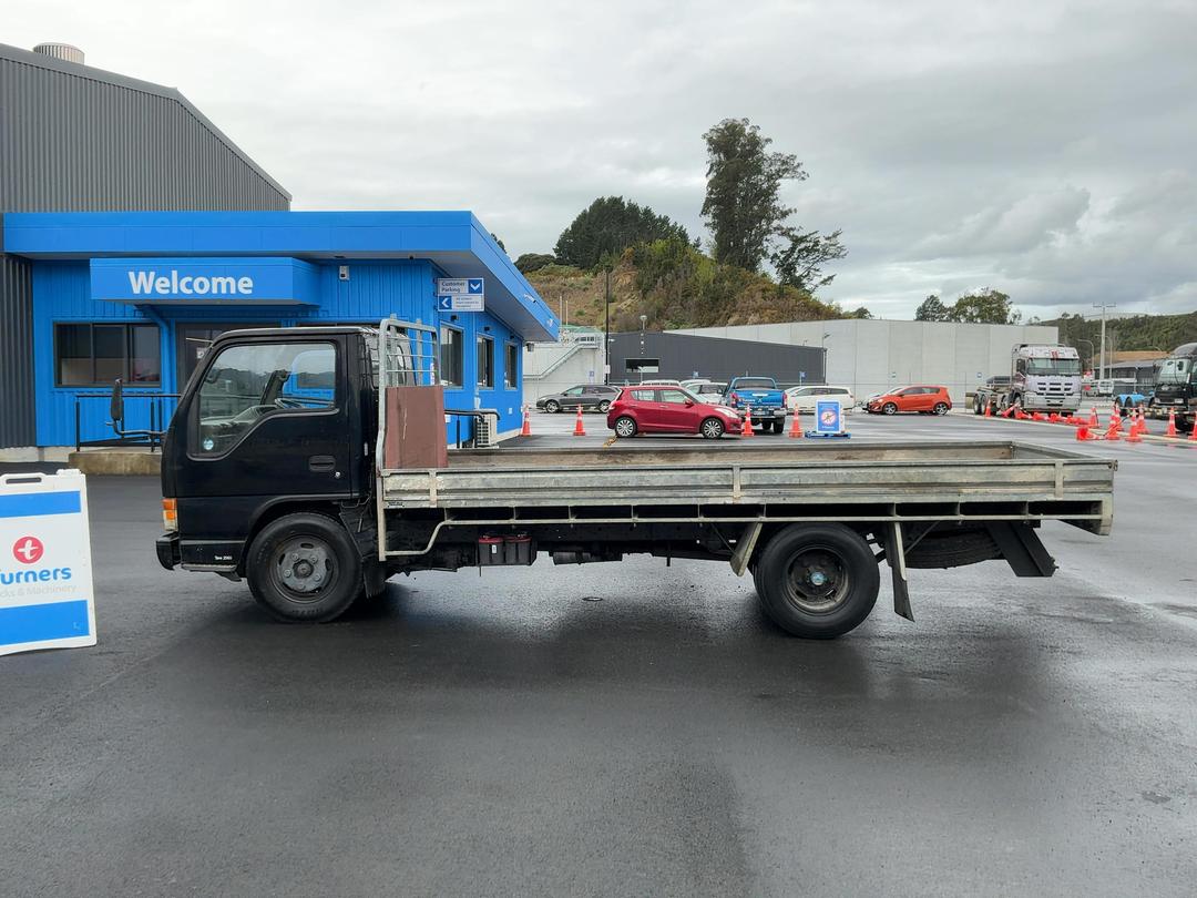 Photo '8' of Isuzu ELF 250 Flat Deck