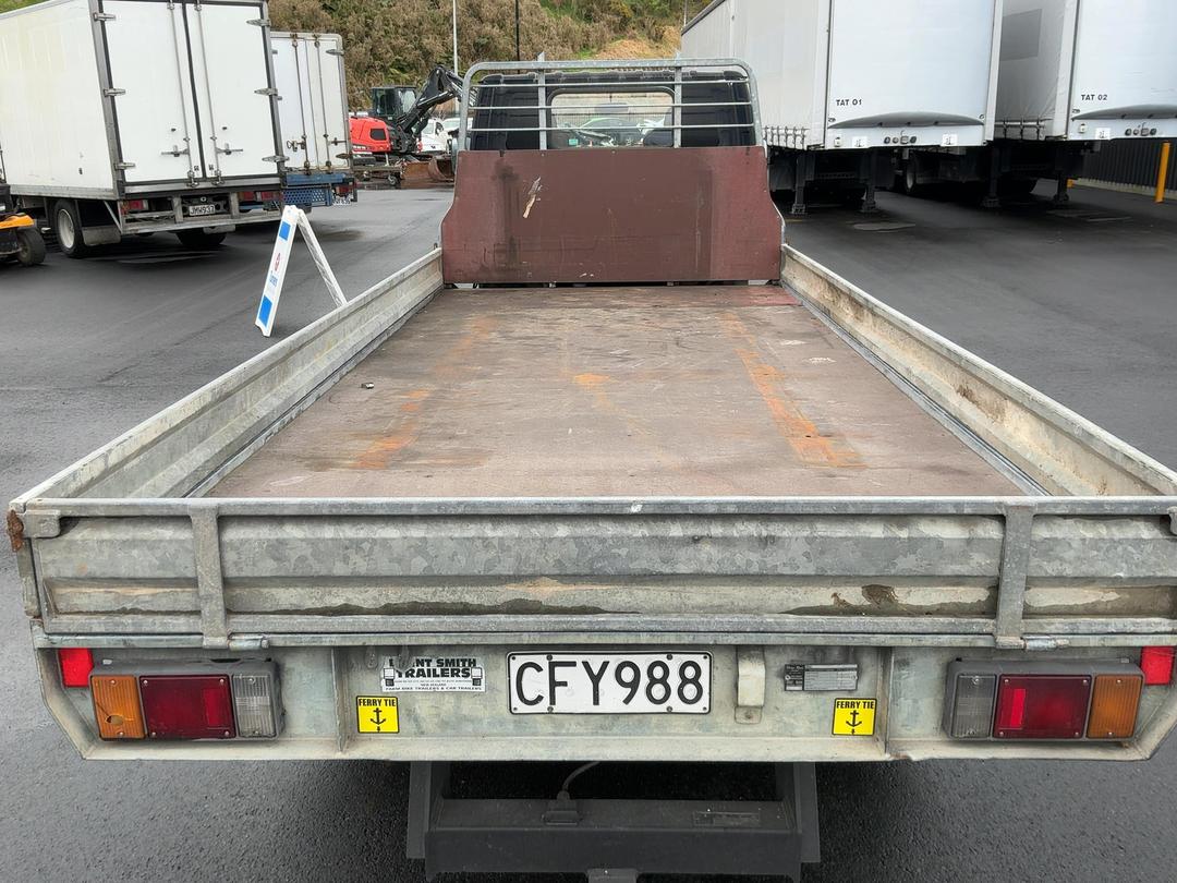 Photo '17' of Isuzu ELF 250 Flat Deck