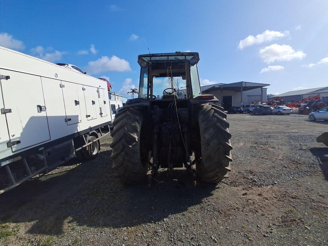 Photo '4' of MASSEY FERGUSON 3655 Tractor
