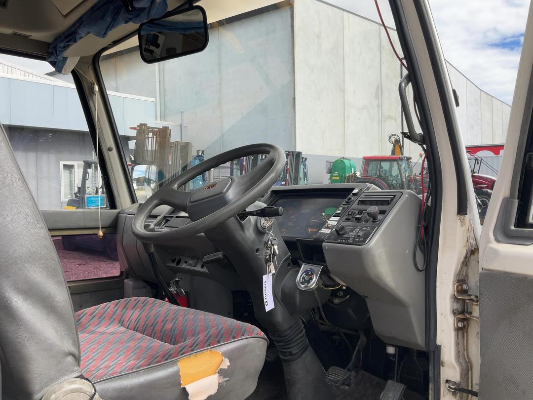 Photo '9' of Mitsubishi Rosa Bus