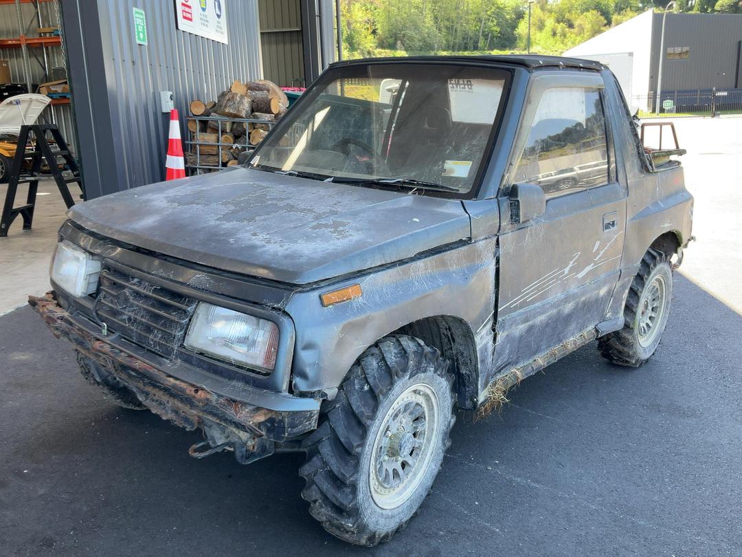 Photo '3' of Suzuki Escudo Photo '3' of Suzuki Escudo