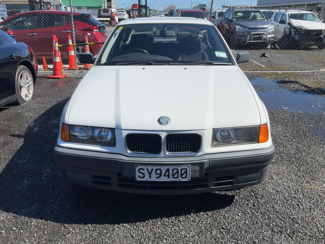 Photo '2' of BMW 3 Series 318I Photo '2' of BMW 3 Series 318I