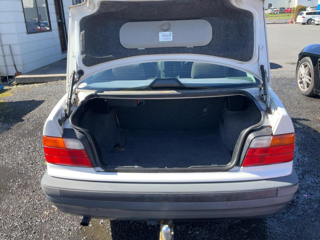 Photo '6' of BMW 3 Series 318I Photo '6' of BMW 3 Series 318I