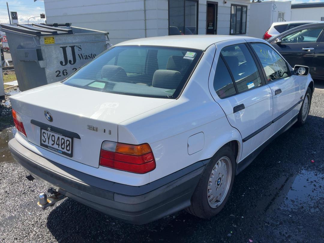 Photo '7' of BMW 3 Series 318I Photo '7' of BMW 3 Series 318I