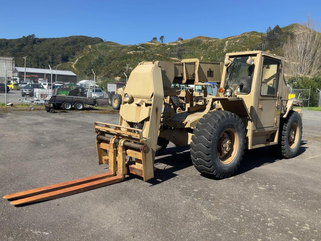 Photo '9' of Custombuilt SKY TRAK 6000M VRRT Forklift