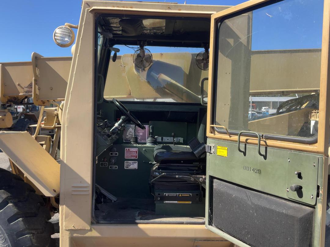 Photo '11' of Custombuilt SKY TRAK 6000M VRRT Forklift