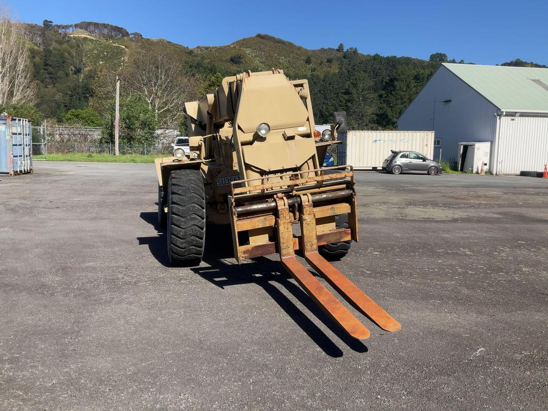 Photo '20' of Custombuilt SKY TRAK 6000M VRRT Forklift