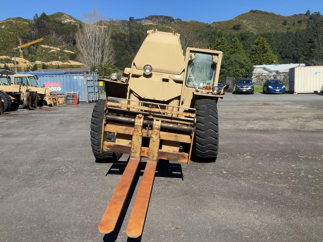 Photo '21' of Custombuilt SKY TRAK 6000M VRRT Forklift