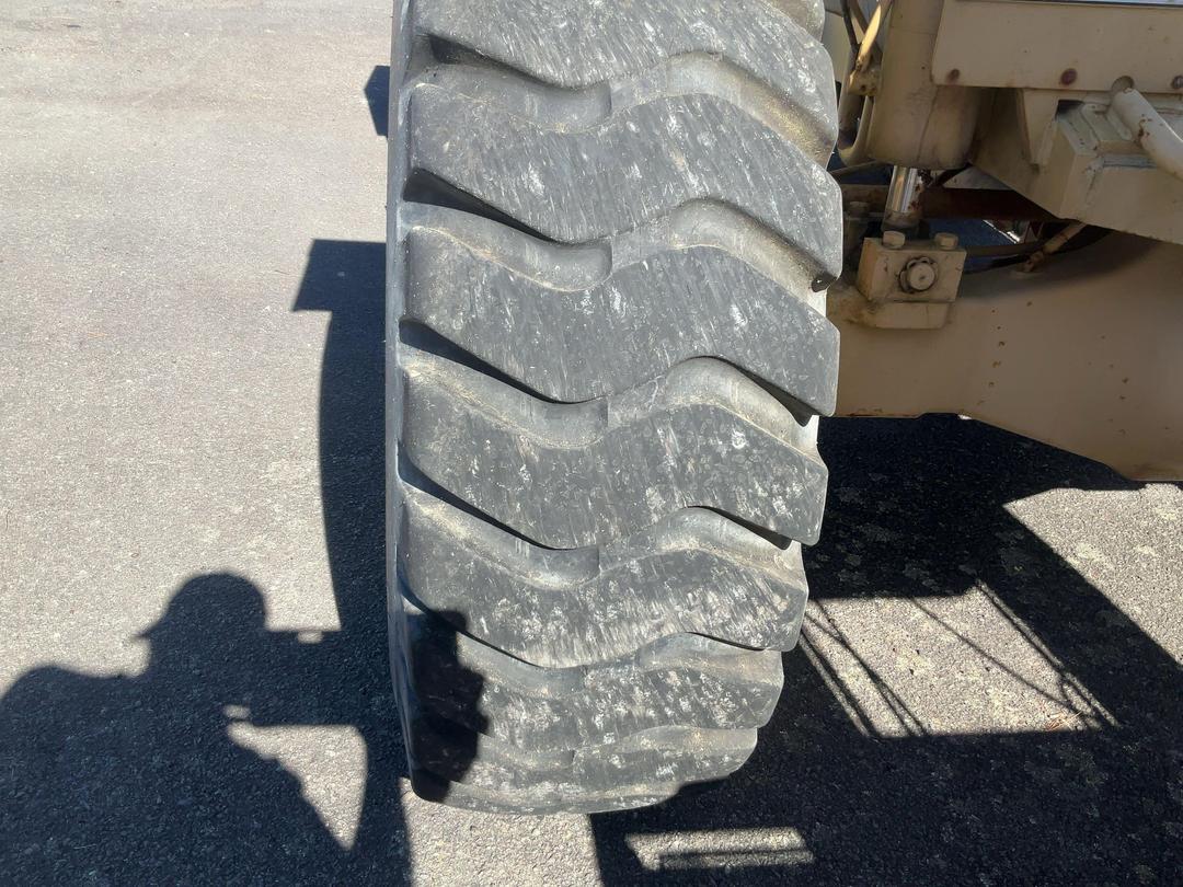 Photo '30' of Custombuilt SKY TRAK 6000M VRRT Forklift