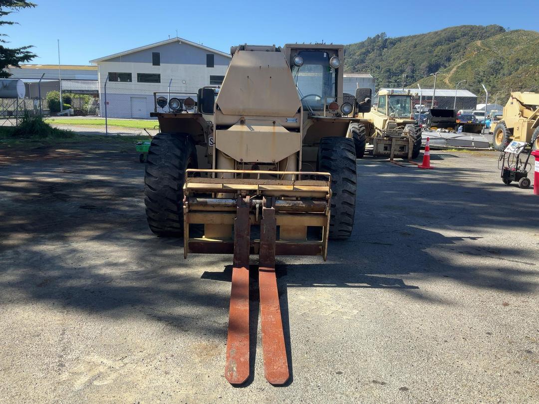 Photo '11' of Custombuilt SKY TRAK 6000M VRRT Forklift
