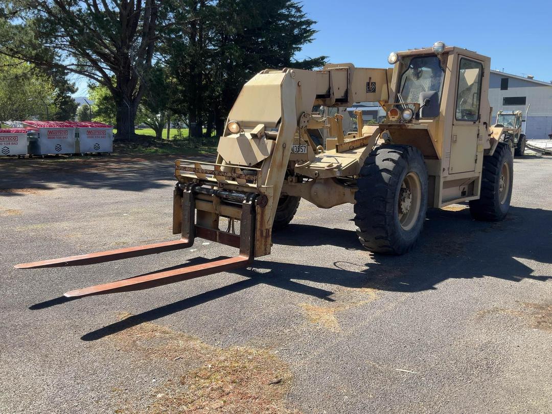 Photo '9' of Custombuilt SKY TRAK 6000M VRRT Forklift