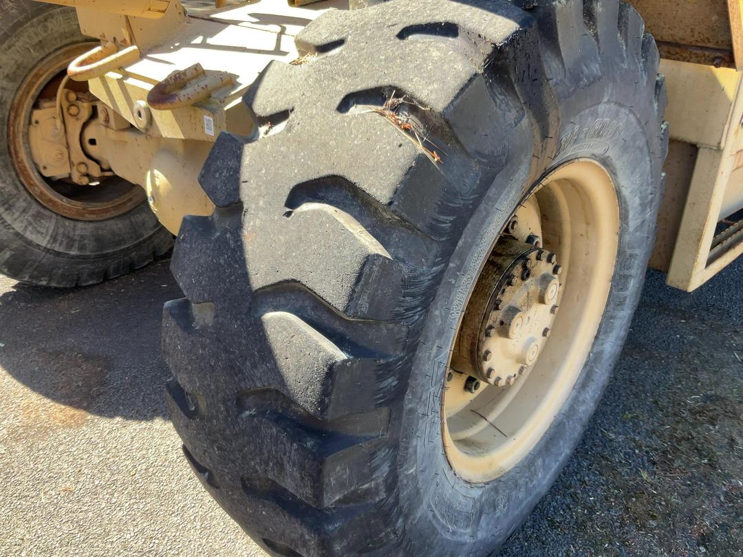 Photo '34' of Custombuilt SKY TRAK 6000M VRRT Forklift