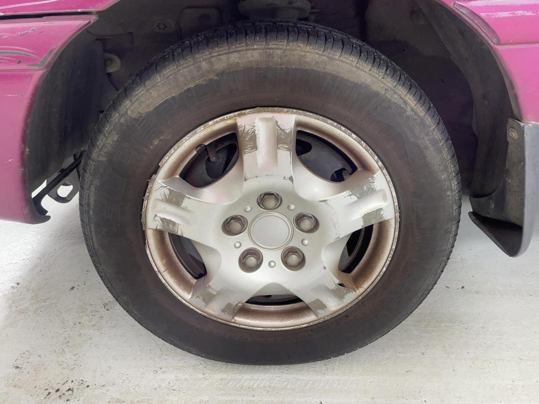 Photo '8' of Ford Festiva Glxi