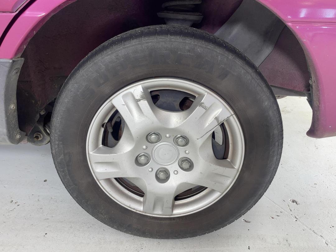 Photo '9' of Ford Festiva Glxi