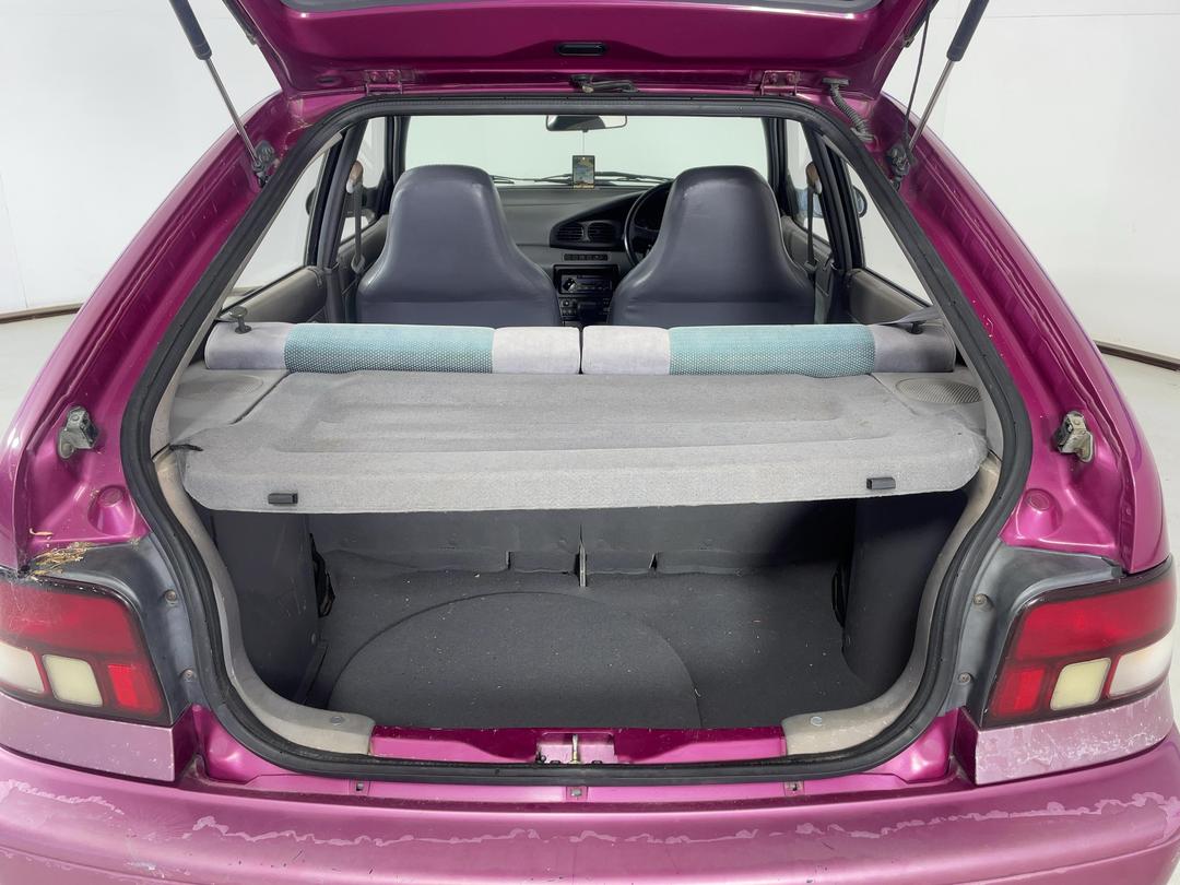 Photo '12' of Ford Festiva Glxi