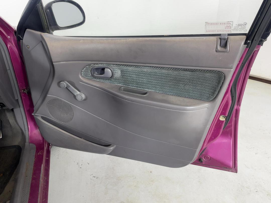 Photo '13' of Ford Festiva Glxi