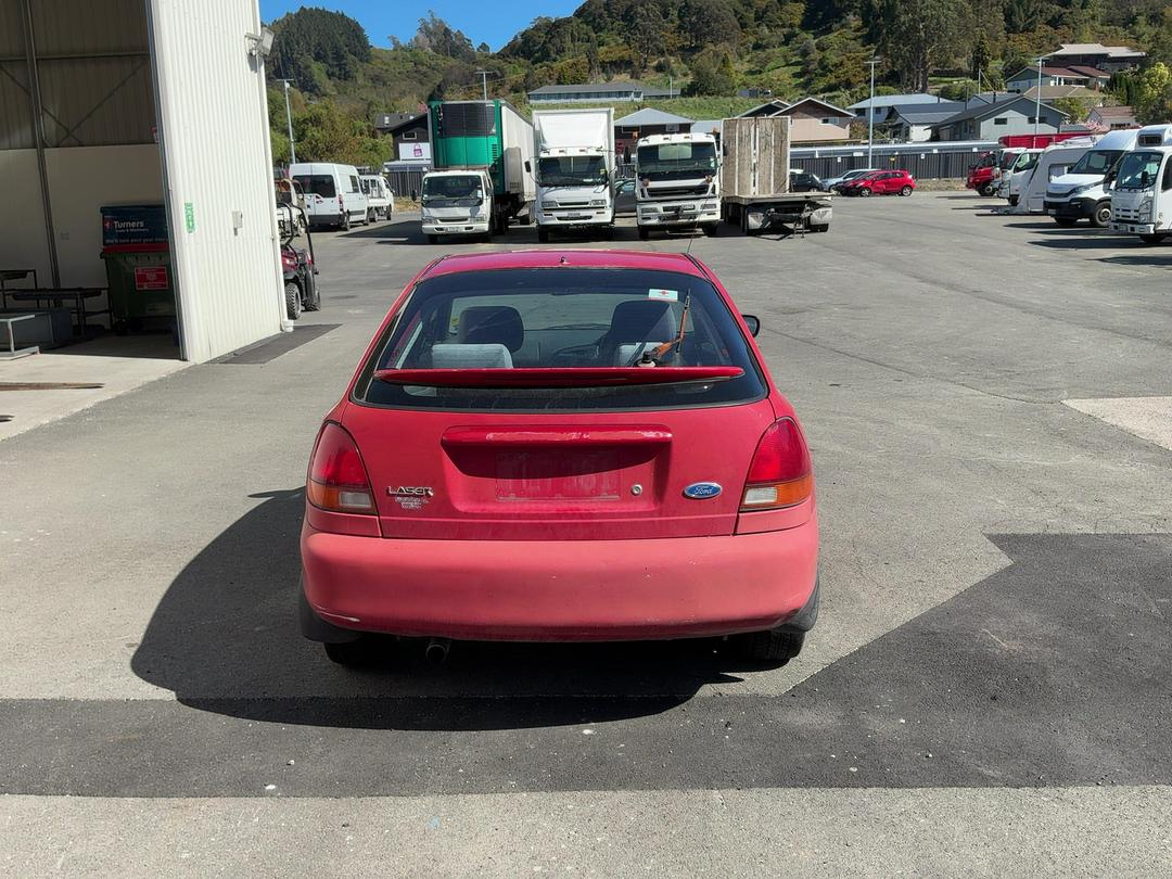 Photo '6' of Ford Laser Glxi Photo '6' of Ford Laser Glxi