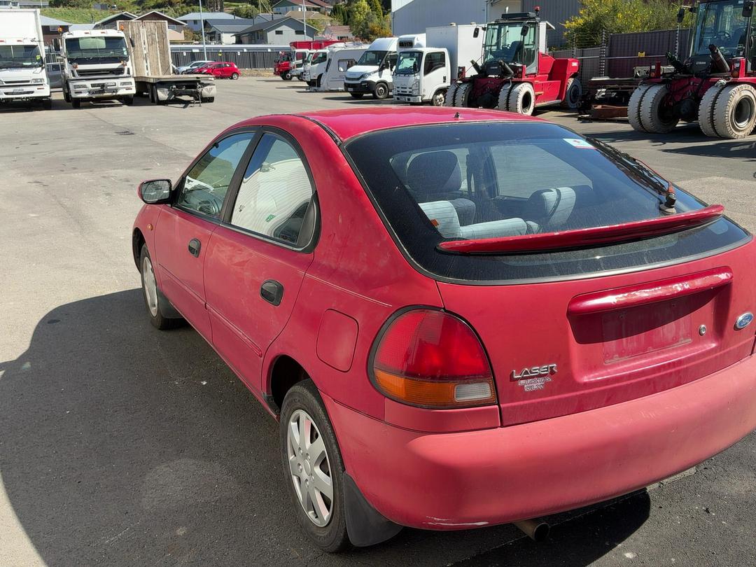 Photo '7' of Ford Laser Glxi Photo '7' of Ford Laser Glxi