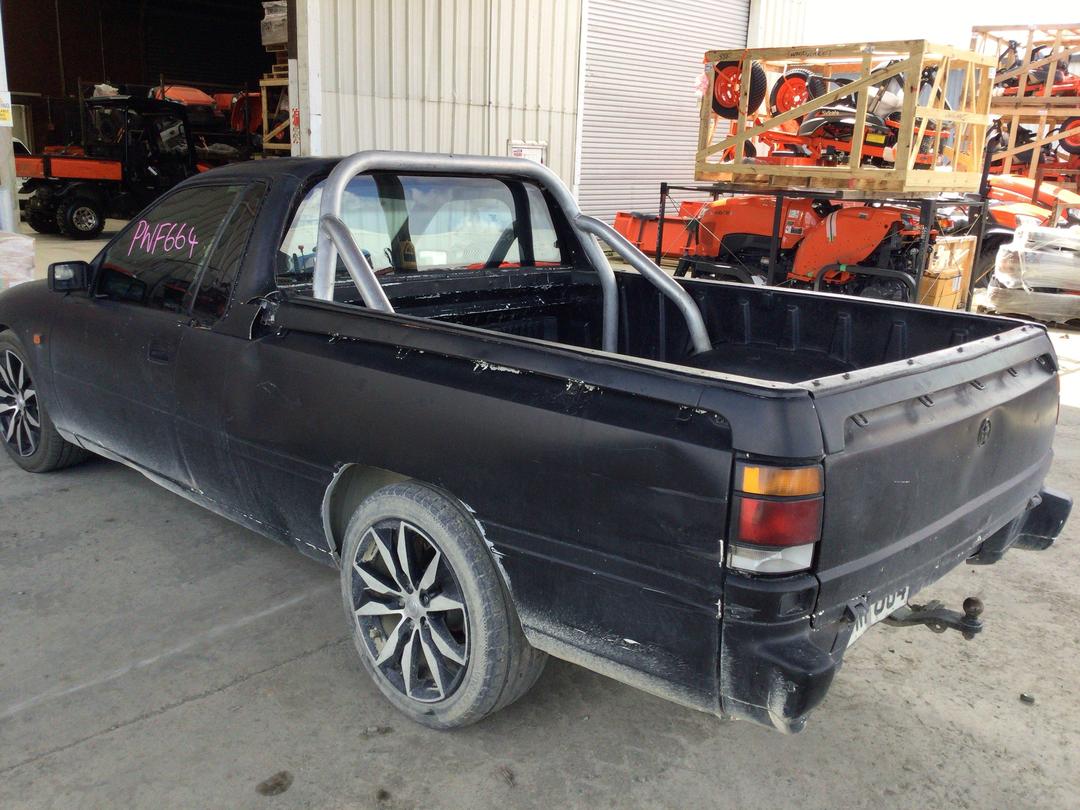 Photo '5' of Holden Utility VR V6 'S'Bucket FLR Photo '5' of Holden Utility VR V6 'S'Bucket FLR