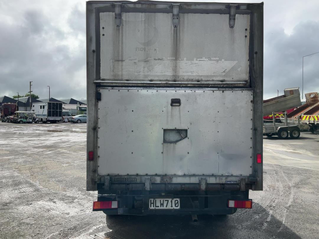 Photo '5' of Mazda Titan Box Body